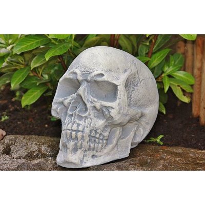 Steinfigur Totenkopf gro&szlig;
